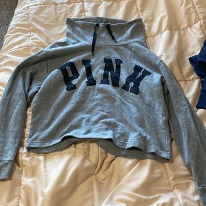 Light grey Cropped PINK loose turtle neck sweatshirt